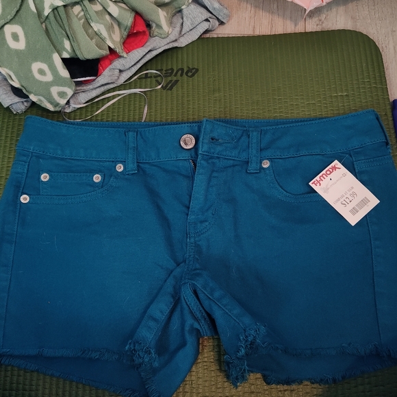 American Eagle Shorts Size 10 Women's Teal Denim Shorts - Picture 1 of 3